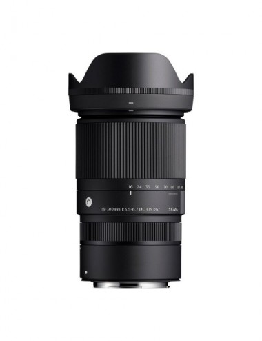 Sigma 16-300mm f/3.5-6.7 DC...